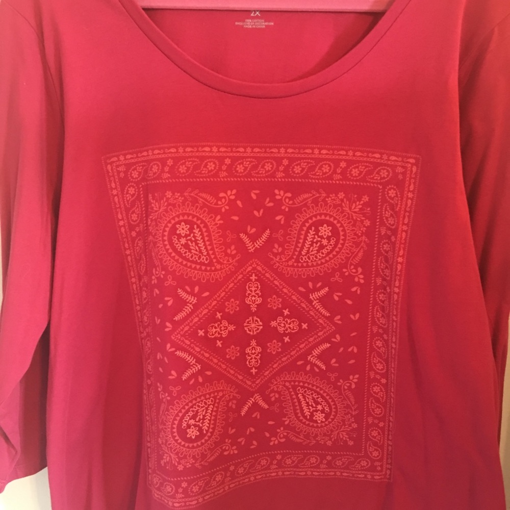 3/4 length sleeve red top